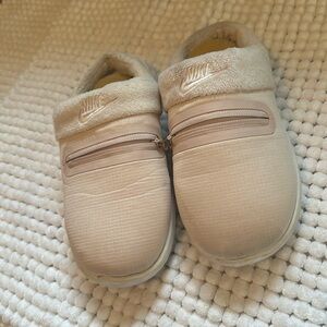 Comfy Nike Slides 😍